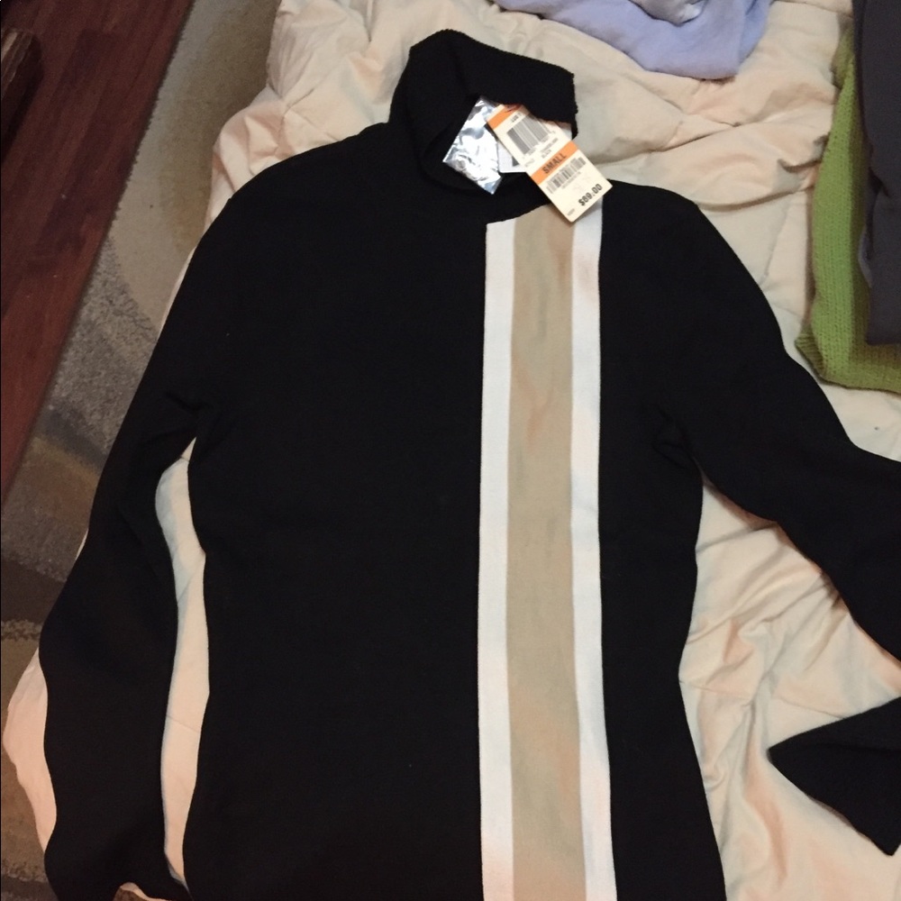 Int concepts long sleeve turtle neck